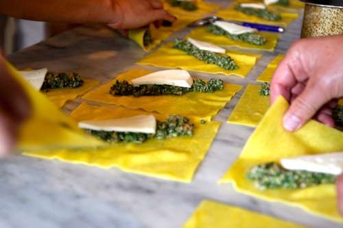 real italian cannelloni how to make cannelloini Italian pasta recipe